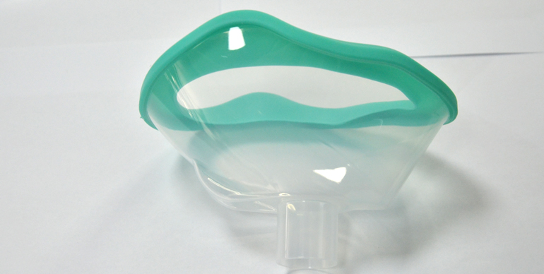 哪些因素影響雙色注塑成型精度？